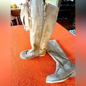 Joyfolie girls knee high zip
Boots youth 1